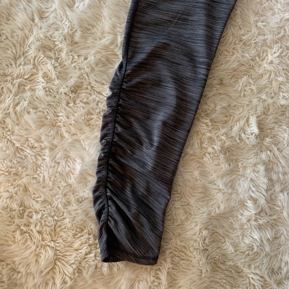 3️⃣for$25 lightly worn Kyodan leggings 🔳 - Picture 5 of 9